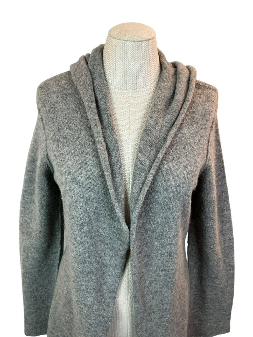 Cabi Lamb’s Wool Hooded Open Front Cardigan Womens Large Gray - Picture 4 of 11